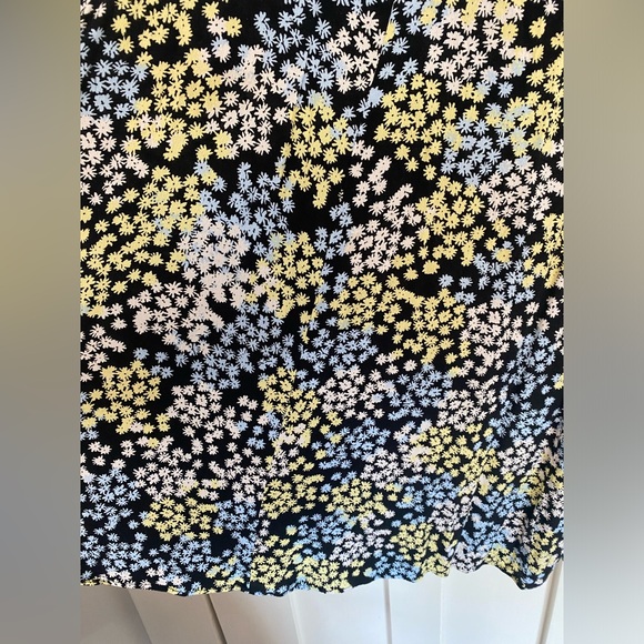 H&M Floral Midi Skirt - Picture 2 of 4
